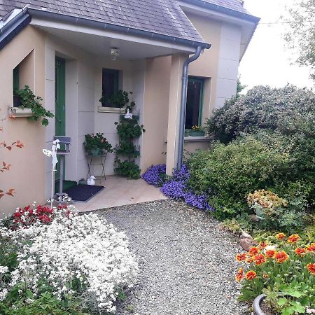 Chambre D'Hote Avec Piscine Couverte Coulaines Luaran gambar
